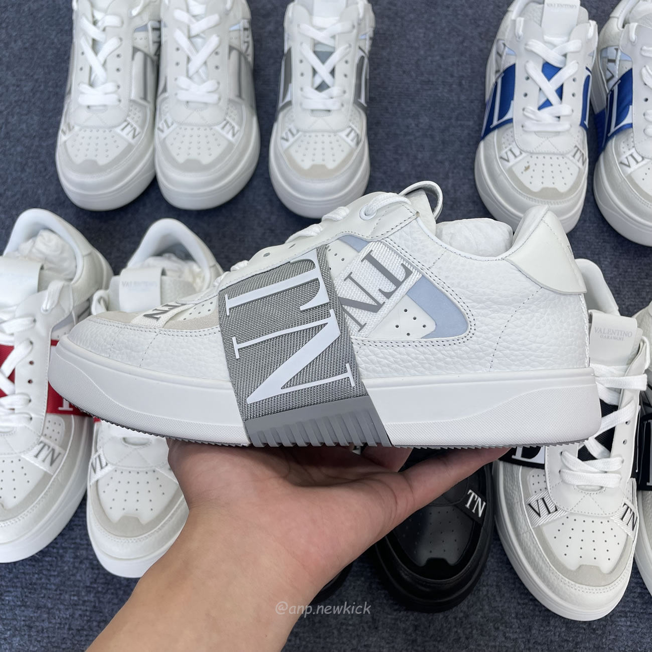 Valentino Garavani Vl7n Sneaker Low Top White Black Grey Red Blue Ys0c58wrq 24p (18) - www.kitistry.com Valentino Garavani Vl7n Sneaker Low Top White Black Grey Red Blue Ys0c58wrq 24p (18) - www.kitistry.com