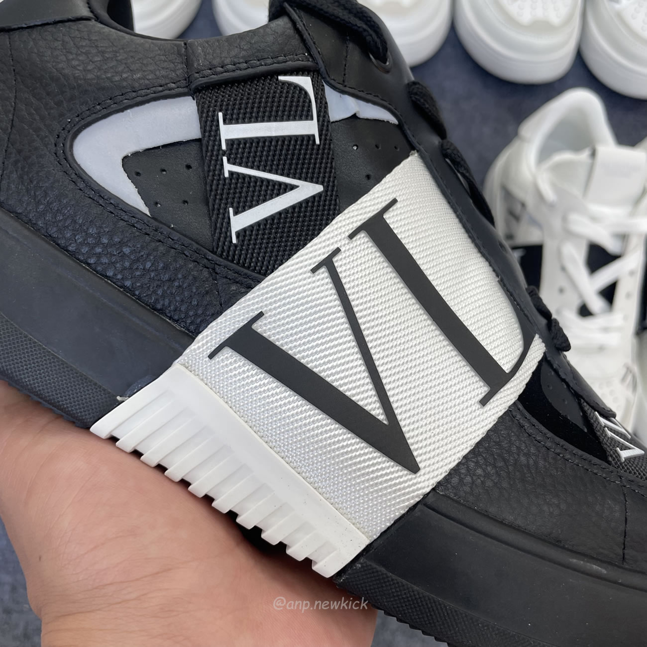 Valentino Garavani Vl7n Sneaker Low Top White Black Grey Red Blue Ys0c58wrq 24p (8) - www.kitistry.com Valentino Garavani Vl7n Sneaker Low Top White Black Grey Red Blue Ys0c58wrq 24p (8) - www.kitistry.com