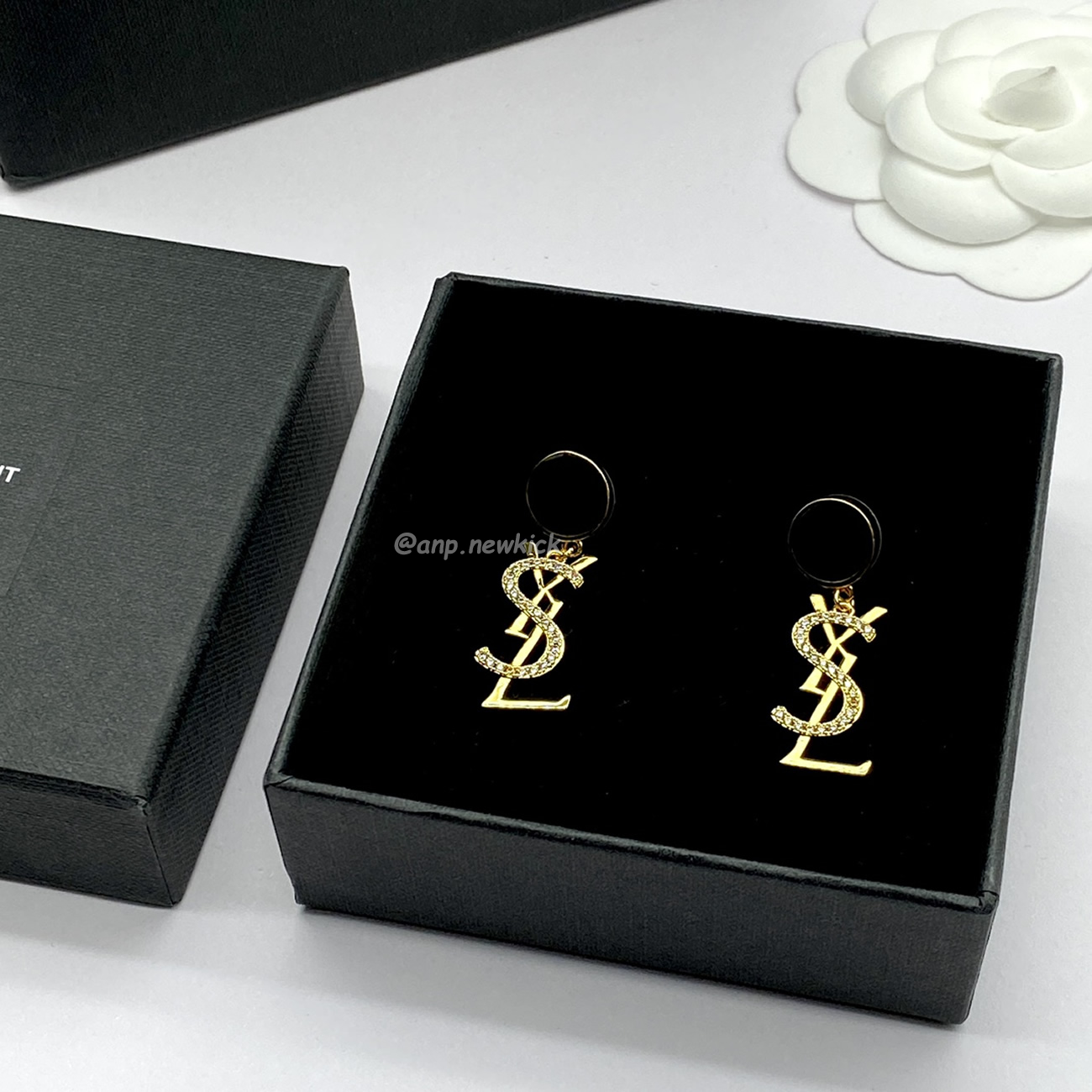 Saint Laurent Ysl Earrings 1 (4) - www.kitistry.com Saint Laurent Ysl Earrings 1 (4) - www.kitistry.com