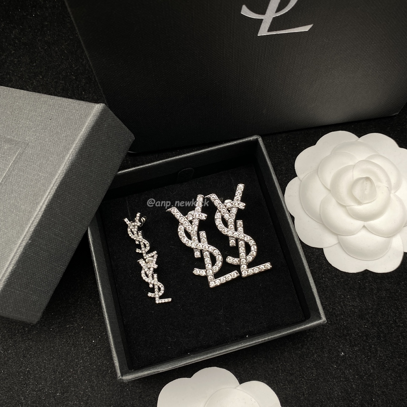 Saint Laurent Ysl Earrings 2 (2) - www.kitistry.com Saint Laurent Ysl Earrings 2 (2) - www.kitistry.com