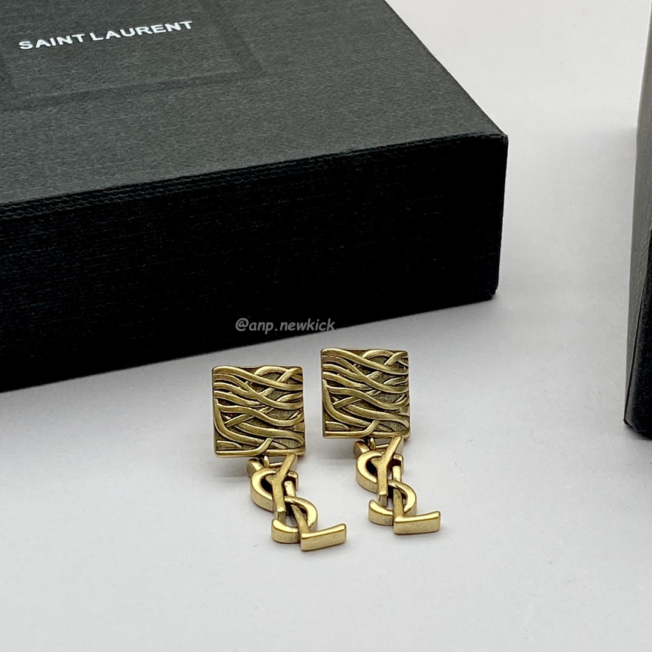 Saint Laurent Ysl Earrings 5 (2) - www.kitistry.com Saint Laurent Ysl Earrings 5 (2) - www.kitistry.com