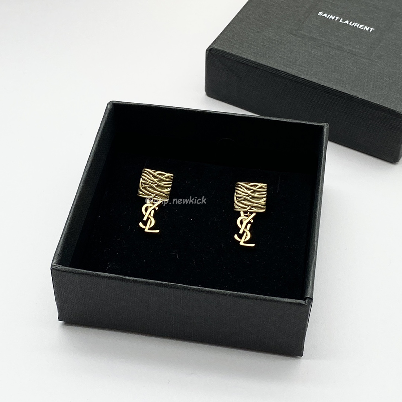 Saint Laurent Ysl Earrings 5 (4) - www.kitistry.com Saint Laurent Ysl Earrings 5 (4) - www.kitistry.com