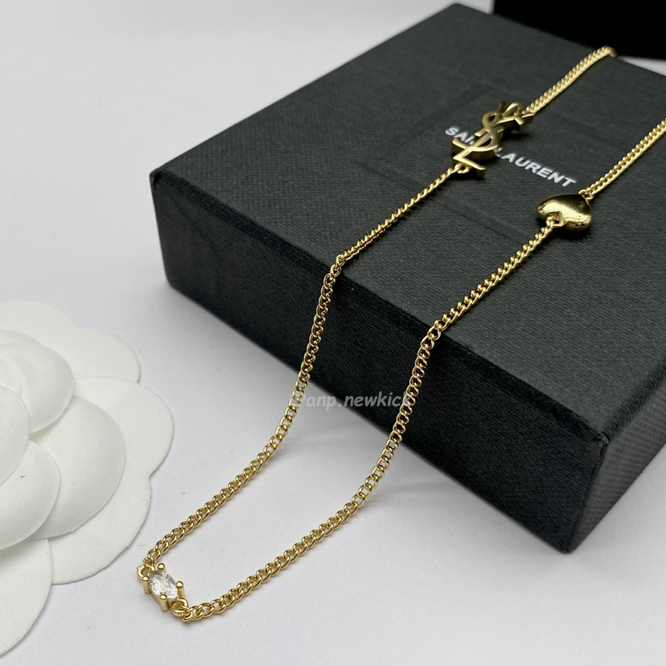 Saint Laurent Cassandre Heart Charm Bracelet Suit (5) - www.kitistry.com Saint Laurent Cassandre Heart Charm Bracelet Suit (5) - www.kitistry.com