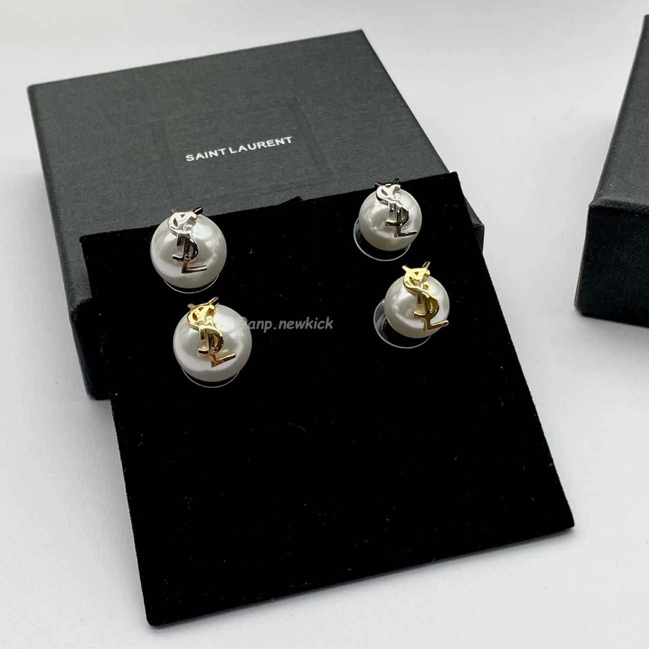 Saint Laurent Ysl Earrings (1) - www.kitistry.com Saint Laurent Ysl Earrings (1) - www.kitistry.com