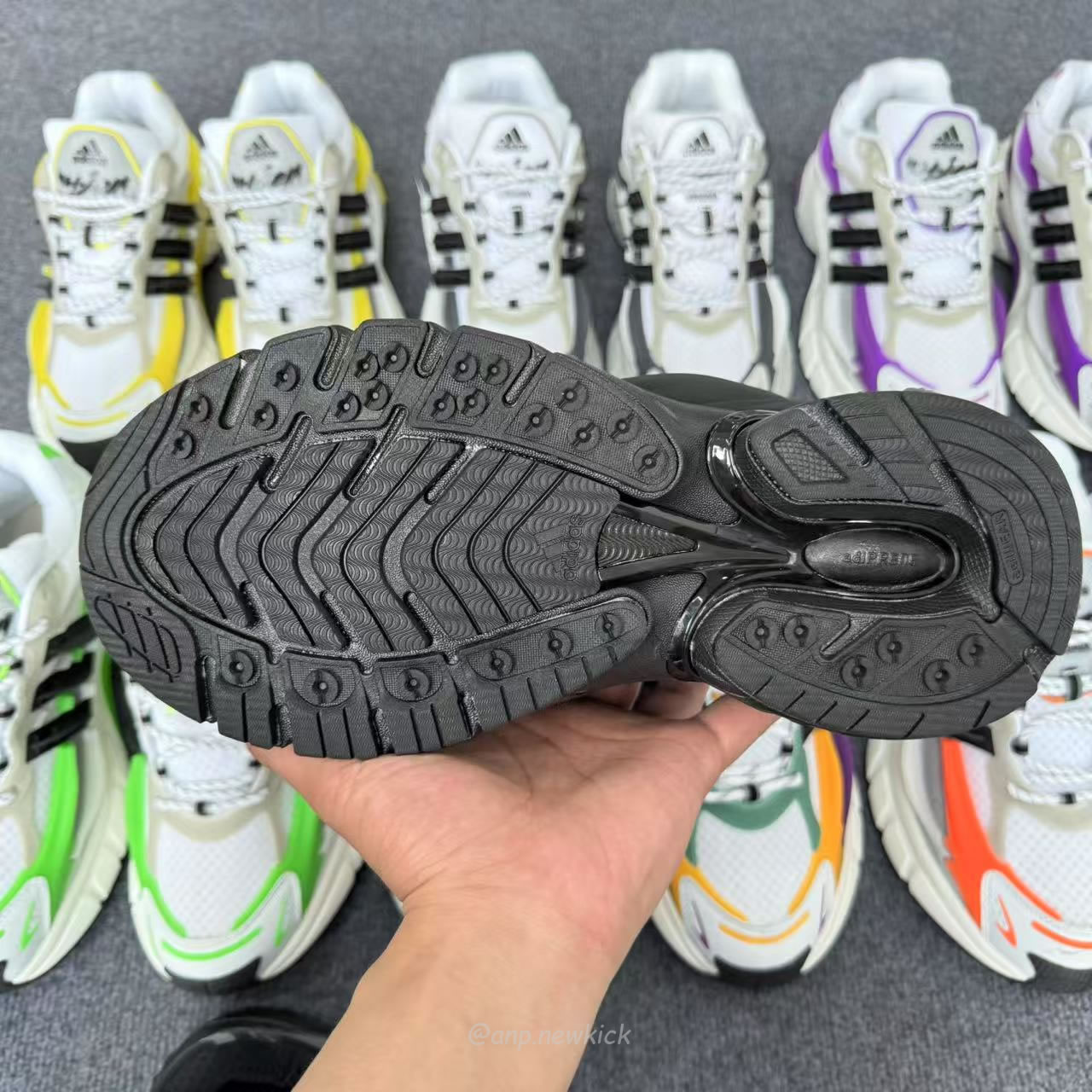 Adidas Adistar Jellyfish (10) - www.kitistry.com Adidas Adistar Jellyfish (10) - www.kitistry.com