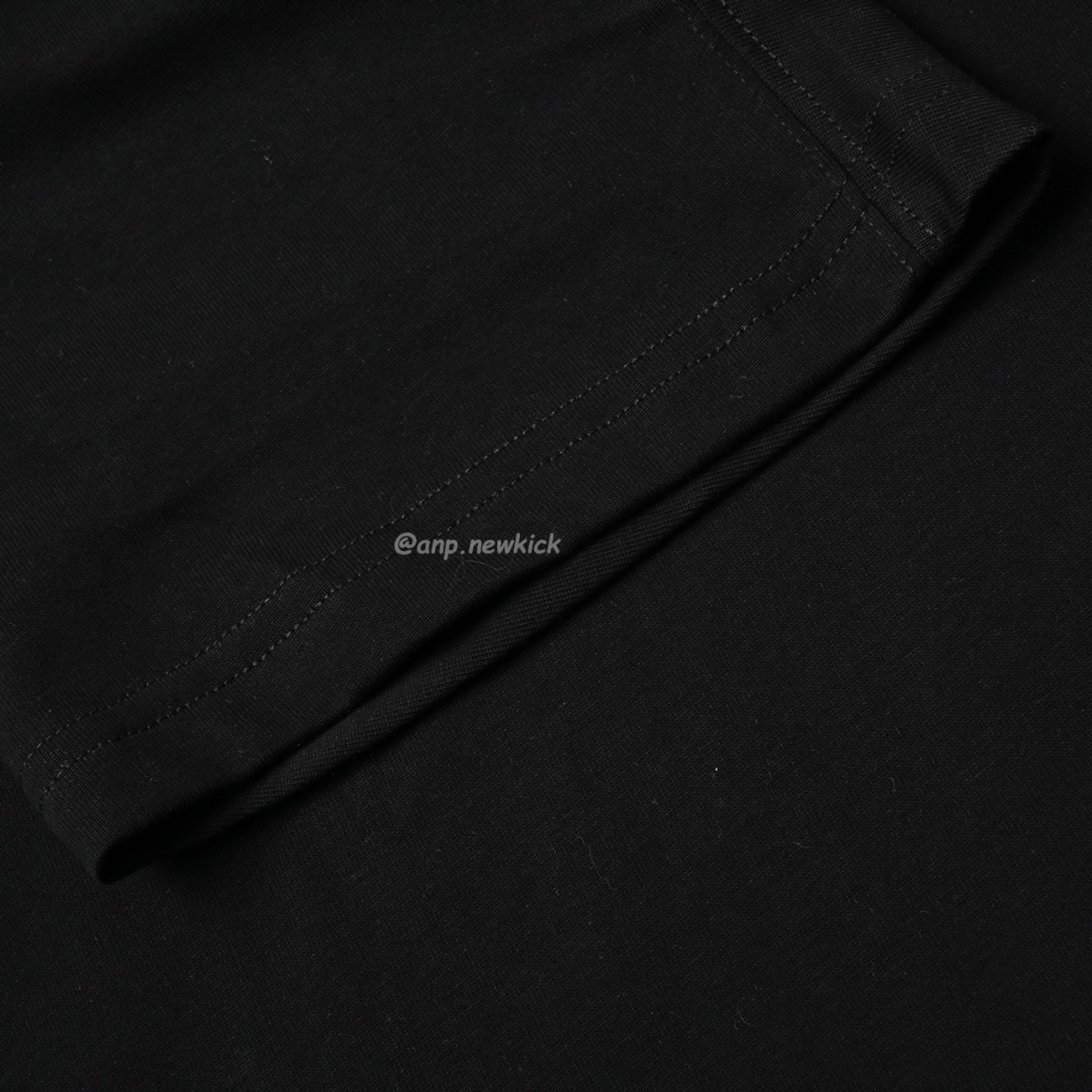 Louisviutton 2024ss Colorful Letter Logo On Back Printed Short Sleeved T Shirt (2) - www.kitistry.com