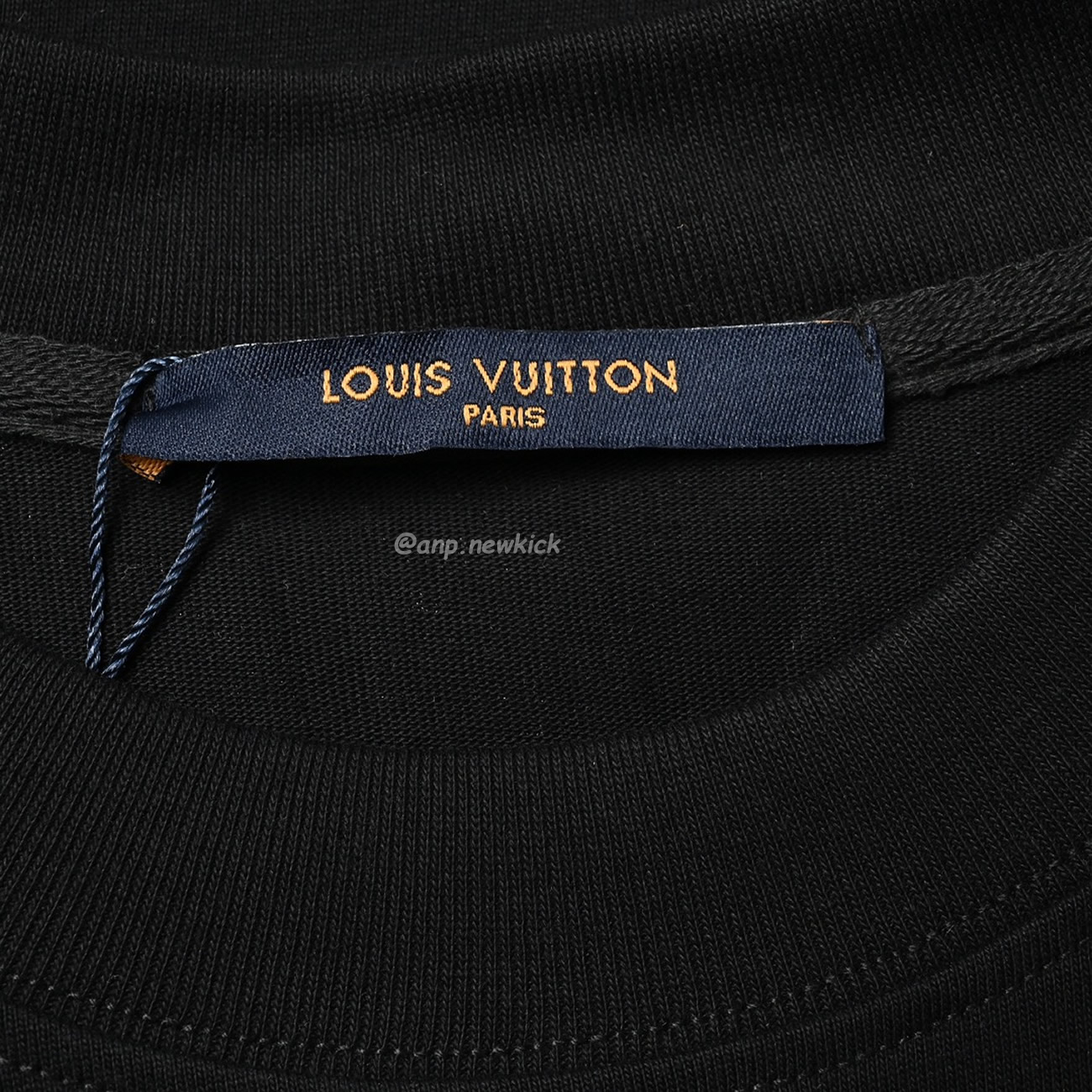 Louisviutton 2024ss Colorful Letter Logo On Back Printed Short Sleeved T Shirt (4) - www.kitistry.com