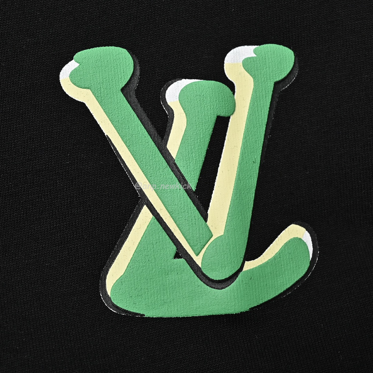 Louisviutton 2024ss Colorful Letter Logo On Back Printed Short Sleeved T Shirt (7) - www.kitistry.com