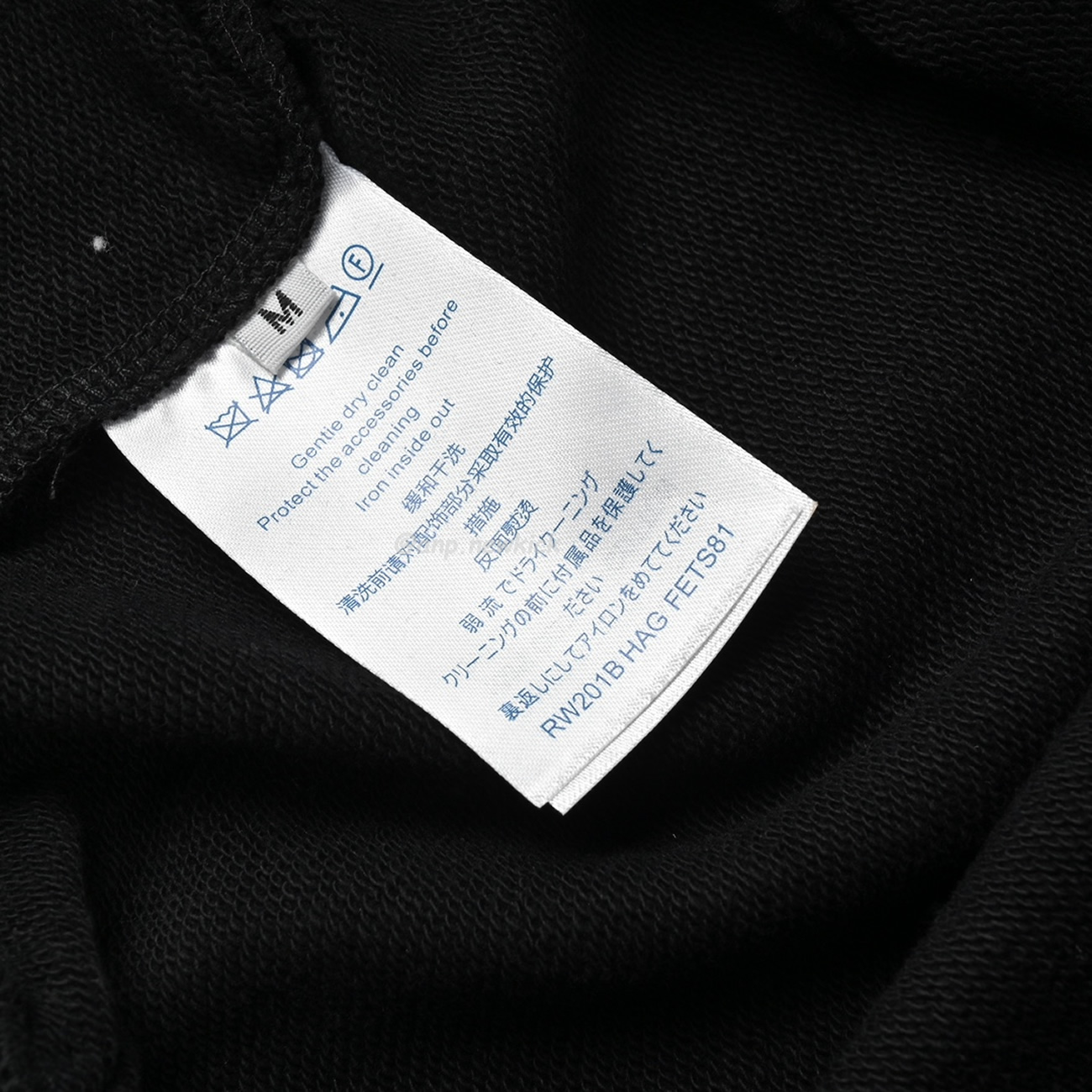 Louis Vuitton 24ss Presbyopia Logo Printed Shorts (5) - www.kitistry.com Louis Vuitton 24ss Presbyopia Logo Printed Shorts (5) - www.kitistry.com