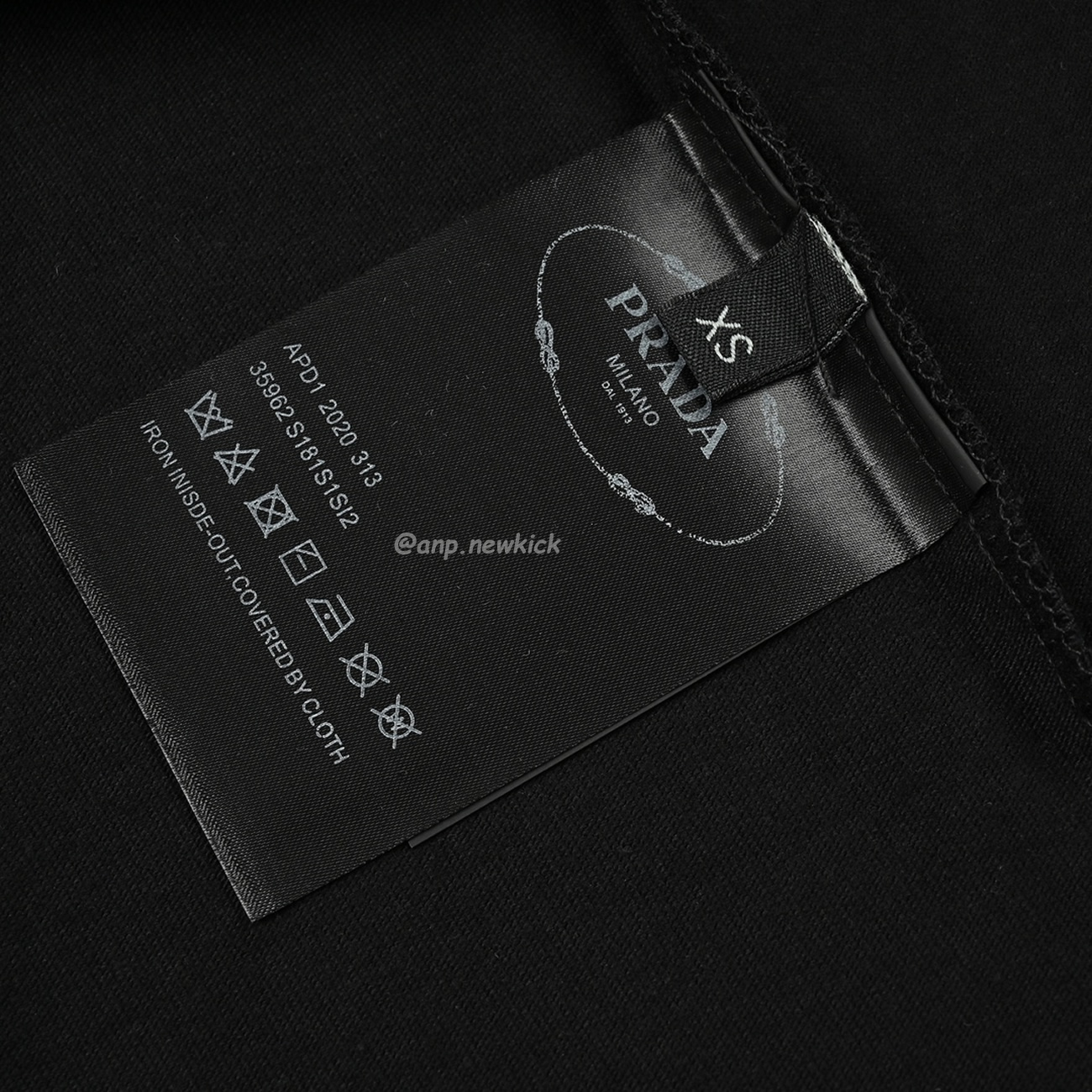Prada Raised Logo Round Neck T Shirt (4) - www.kitistry.com Prada Raised Logo Round Neck T Shirt (4) - www.kitistry.com