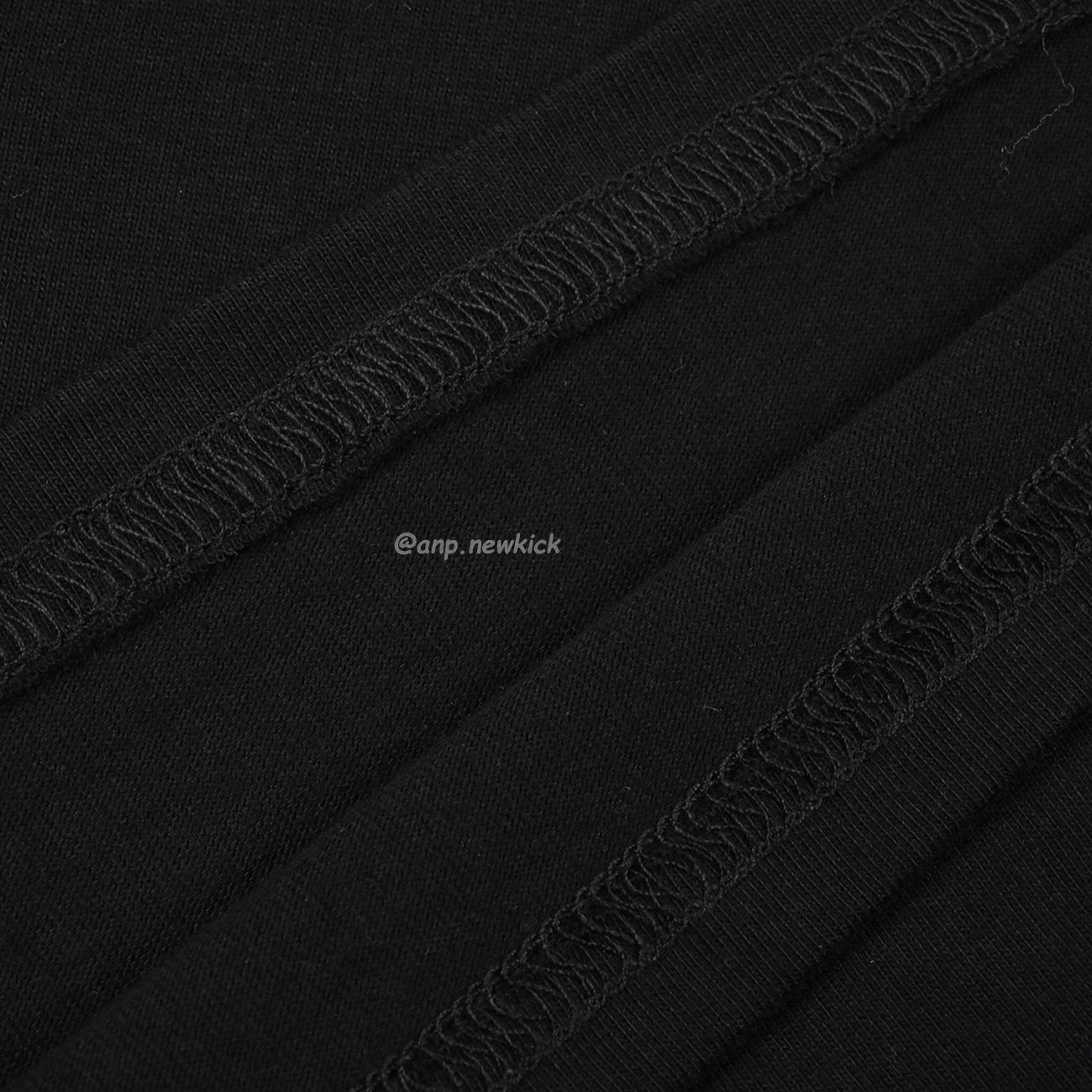 Prada Raised Logo Round Neck T Shirt (6) - www.kitistry.com Prada Raised Logo Round Neck T Shirt (6) - www.kitistry.com