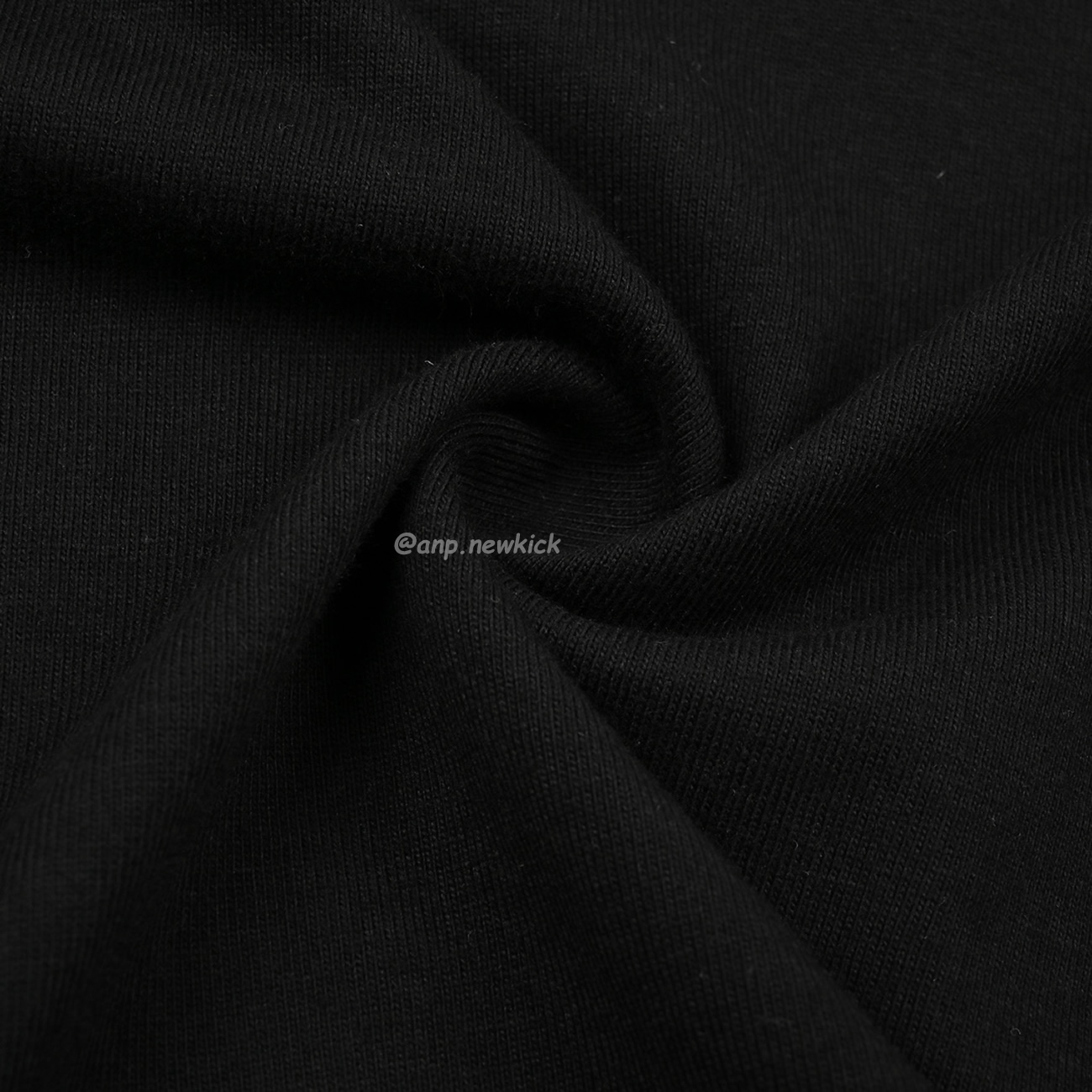 Prada Raised Logo Round Neck T Shirt (8) - www.kitistry.com Prada Raised Logo Round Neck T Shirt (8) - www.kitistry.com