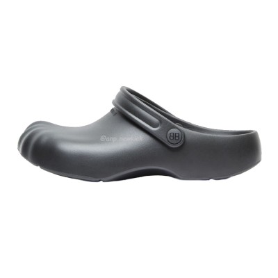 Balenciaga Logo Embossed Slingback Mules