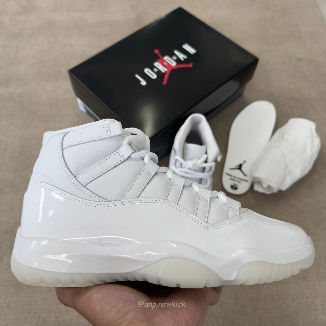Air Jordan 11 Retro Comme des Garçons Homme Plus White IV7639-100