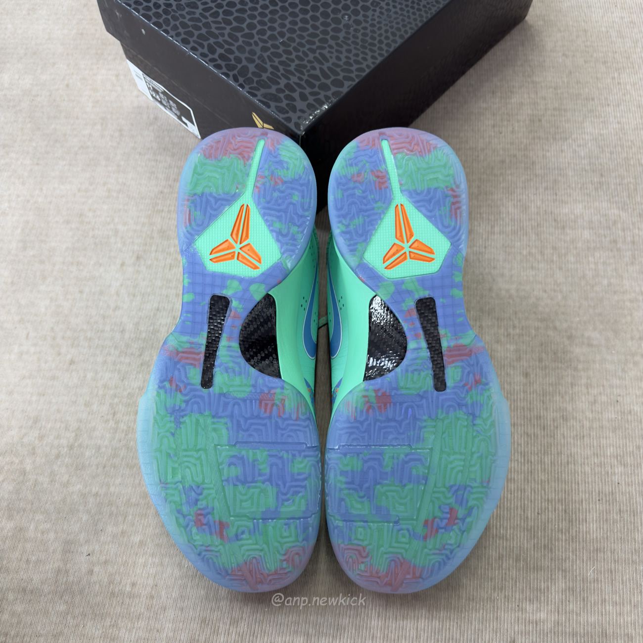 Nike Kobe 5 Protro Jalen Brunson NY vs. NY PE IX1200-300