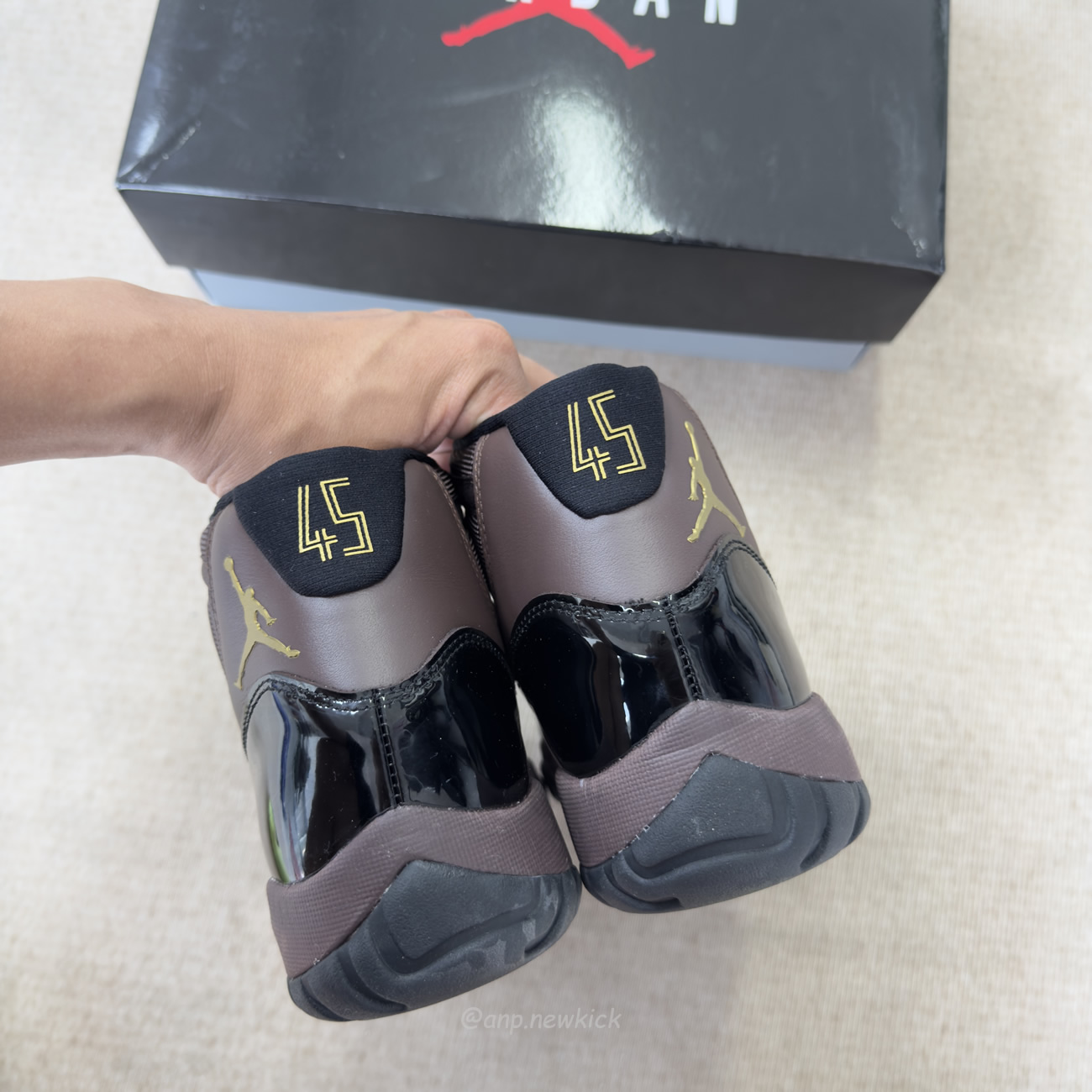 Air Jordan 11 Retro Black Chocolate Ct8012 200 (7) - www.kitistry.com Air Jordan 11 Retro Black Chocolate Ct8012 200 (7) - www.kitistry.com