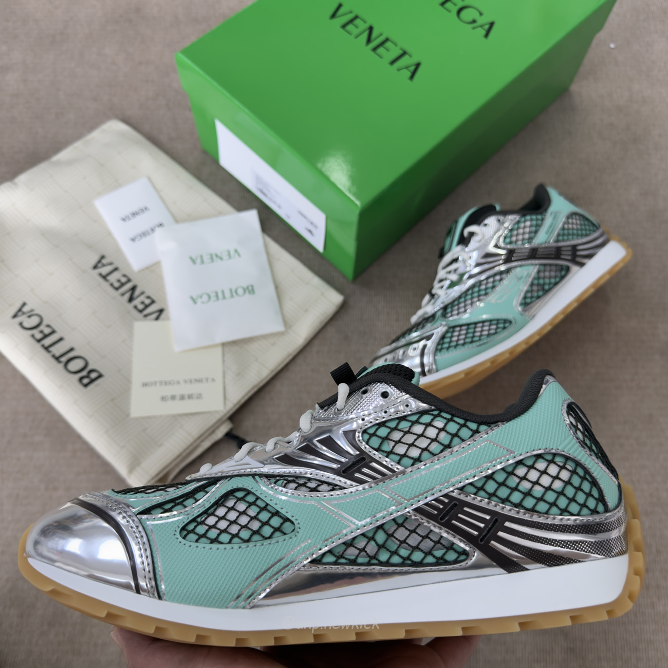 Bottega Veneta Orbit Green Oasis Espresso 741357 V2x40 3925 (3) - www.kitistry.com Bottega Veneta Orbit Green Oasis Espresso 741357 V2x40 3925 (3) - www.kitistry.com