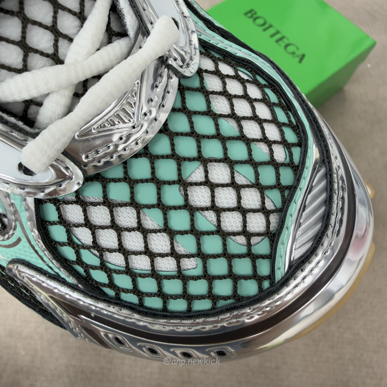 Bottega Veneta Orbit Green Oasis Espresso 741357 V2x40 3925 (8) - www.kitistry.com Bottega Veneta Orbit Green Oasis Espresso 741357 V2x40 3925 (8) - www.kitistry.com