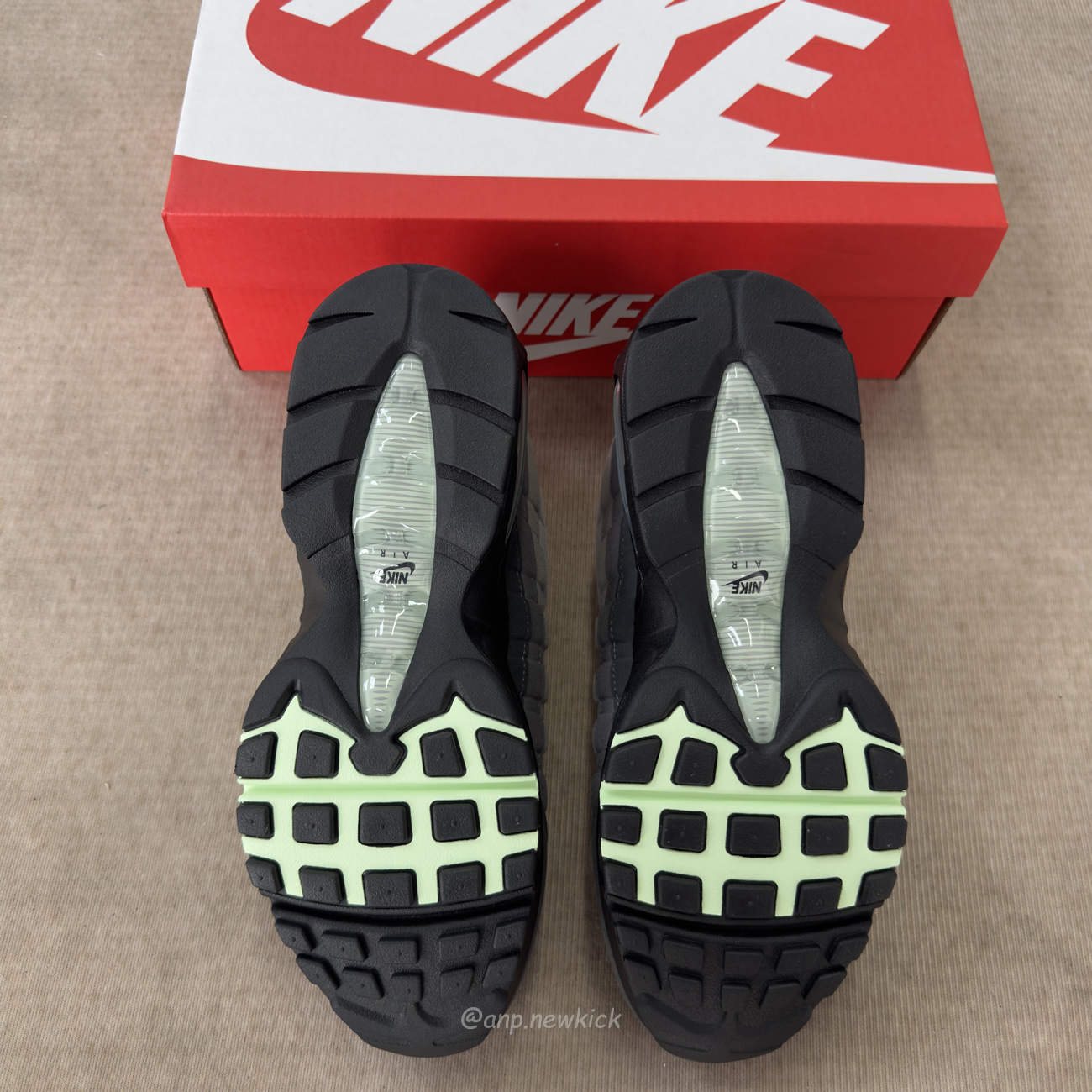 Nike Air Max 95 Og Big Bubble Fresh Mint Womens Hj5996 005 (3) - www.kitistry.com Nike Air Max 95 Og Big Bubble Fresh Mint Womens Hj5996 005 (3) - www.kitistry.com
