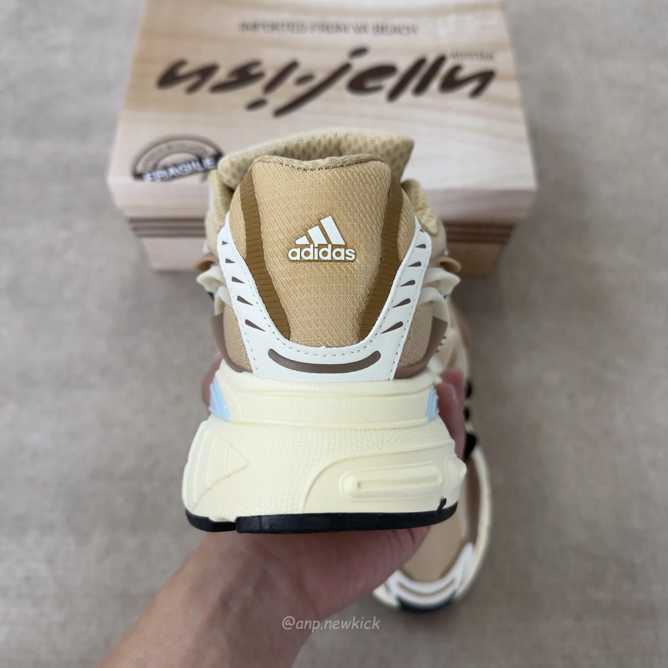 Adidas Adistar Jellyfish Pharrell Williams Crystal Sand Kh6729 (4) - www.kitistry.com Adidas Adistar Jellyfish Pharrell Williams Crystal Sand Kh6729 (4) - www.kitistry.com
