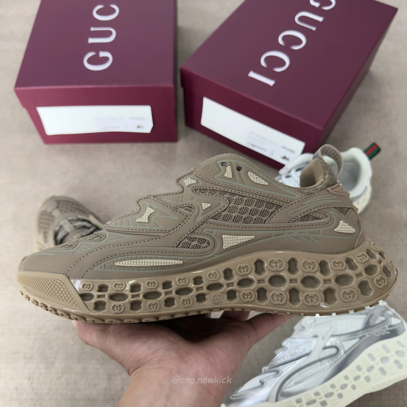 Gucci Cub3d Sneaker Light Grey White Brown Demetra 819709 Faebe 2847 (9) - www.kitistry.com