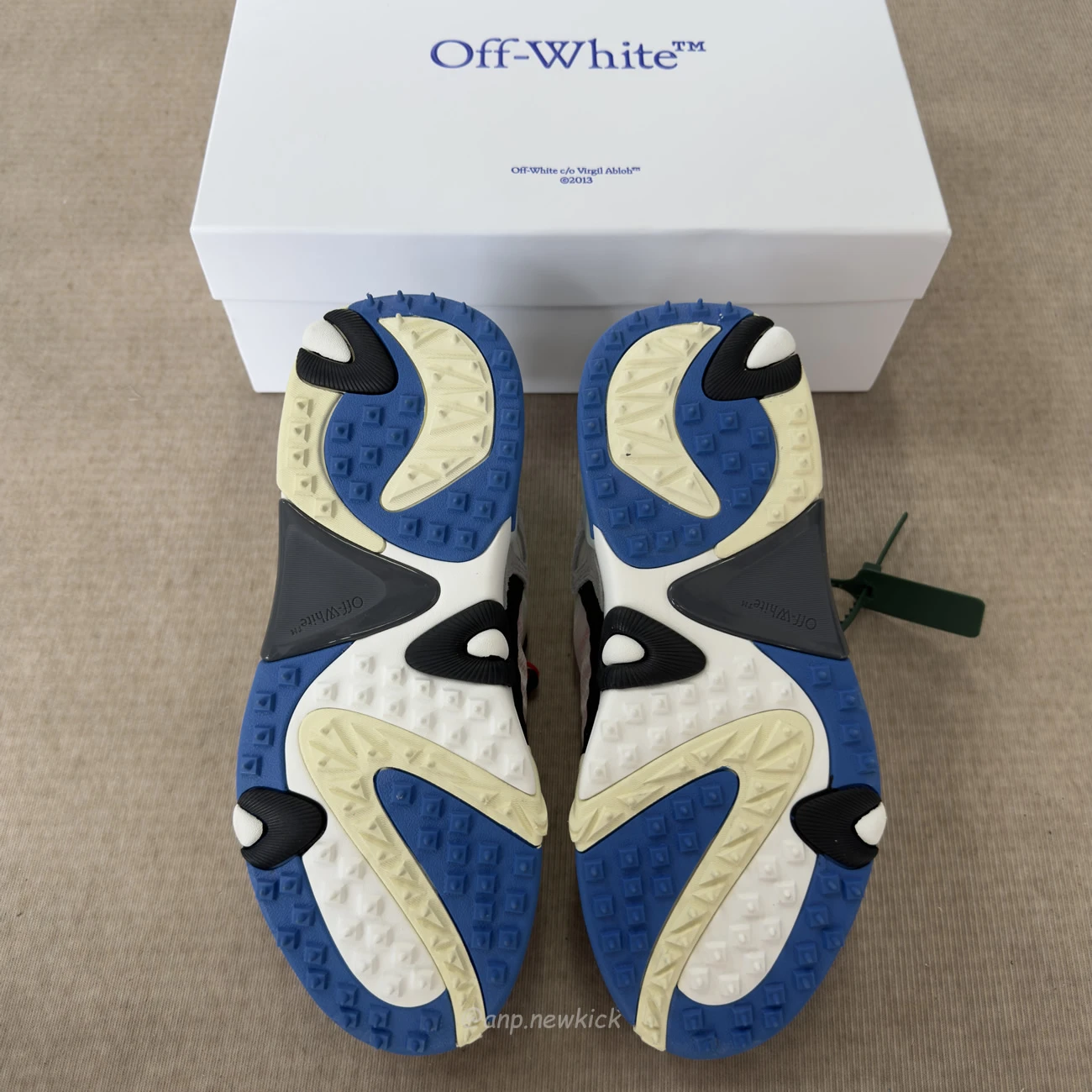 Off White Odsy 2000 White Black Blue Omia190s22fab0010145 (5) - www.kitistry.com